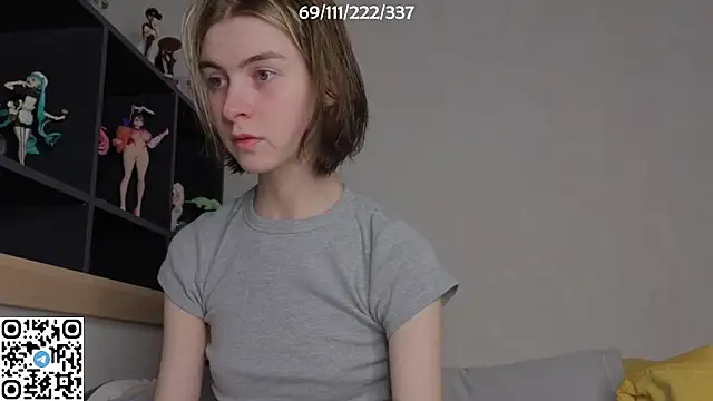 Snapshot of bertamimi chatting on October 14, 2025, 6:42 pm bertamimi online show from October 14, 2025, 6:42 pm