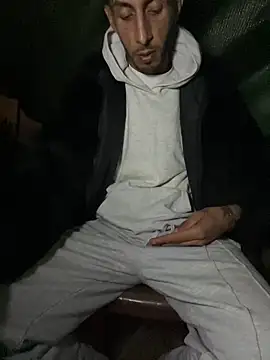 Yasar-Xxxl online show from May 18, 2026, 10:26 pm