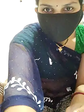 poojam93 online show from February 4, 2026, 9:04 am