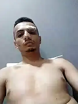 Snapshot of pitersonntt chatting on November 7, 2025, 8:09 pm pitersonntt online show from November 7, 2025, 8:09 pm