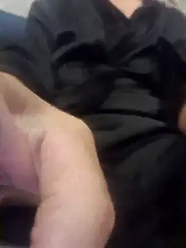 lucamila2903 online show from November 14, 2025, 6:39 pm