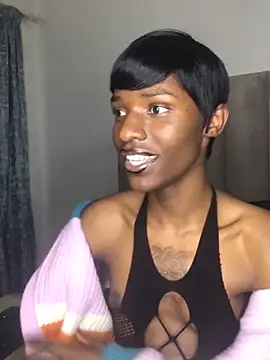 Trans fairy online show from October 1, 2025, 8:37 pm