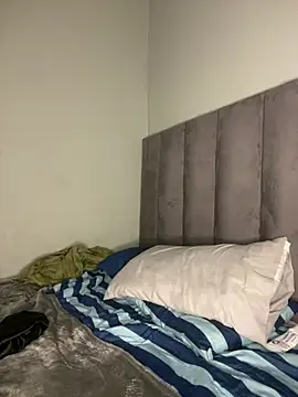 Trans fairy online show from March 25, 2026, 12:38 am