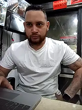 Catire10  online show from October 21, 2025, 1:56 pm