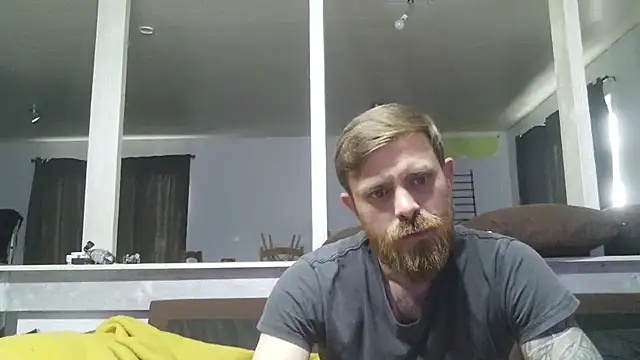 Snapshot of Bikerhot883hd chatting on May 6, 2026, 3:28 pm Bikerhot883hd online show from May 6, 2026, 3:28 pm