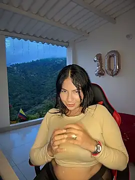 samanthahut1 online show from May 30, 2026, 11:02 pm