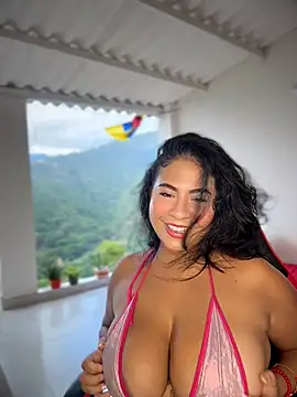 samanthahut1 online show from July 12, 2026, 8:11 pm