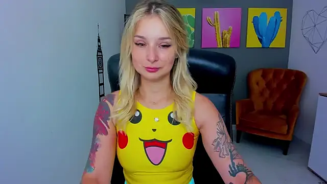 LilFleurish online show from July 7, 2026, 4:37 am