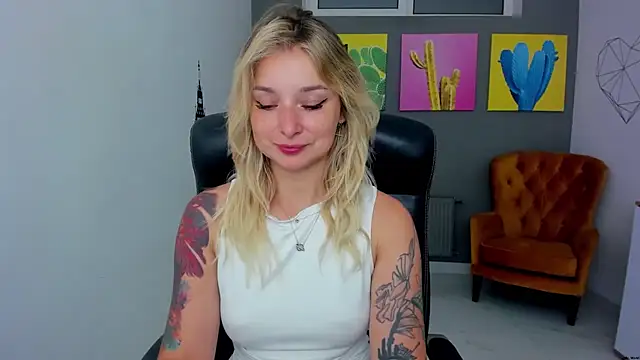 LilFleurish online show from July 12, 2026, 4:36 am