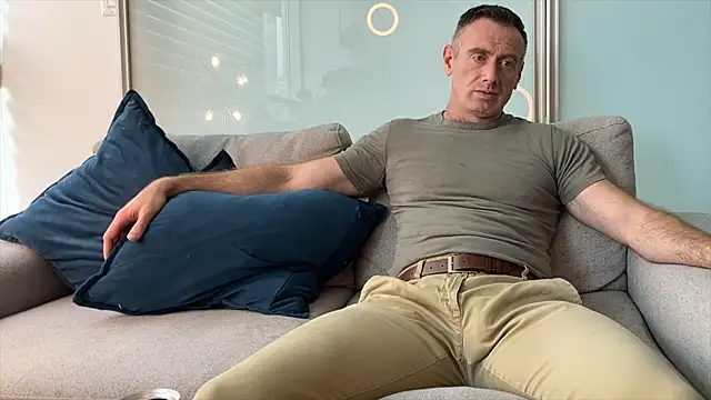 Snapshot of TheDonnyBasilisk chatting on November 27, 2025, 6:54 pm TheDonnyBasilisk online show from November 27, 2025, 6:54 pm