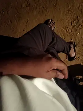 Snapshot of beststripy chatting on October 20, 2025, 8:31 pm beststripy online show from October 20, 2025, 8:31 pm