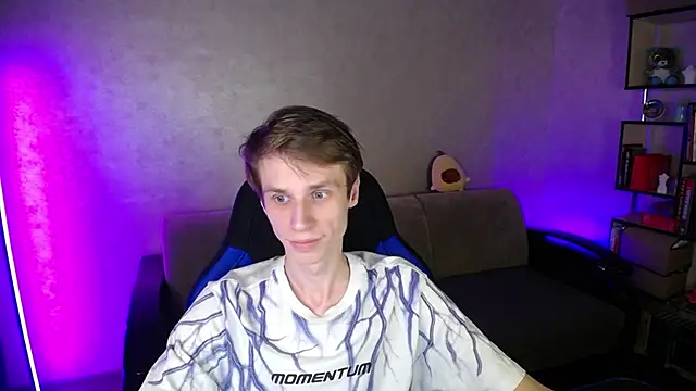 Snapshot of yes_cute_boy_ chatting on October 29, 2025, 6:53 pm yes cute boy online show from October 29, 2025, 6:53 pm