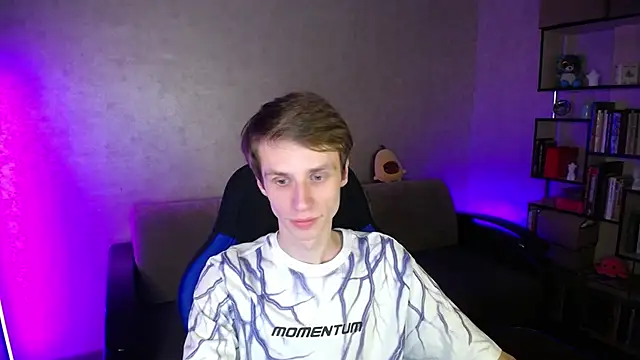 Snapshot of yes_cute_boy_ chatting on November 1, 2025, 9:50 pm yes cute boy online show from November 1, 2025, 9:50 pm