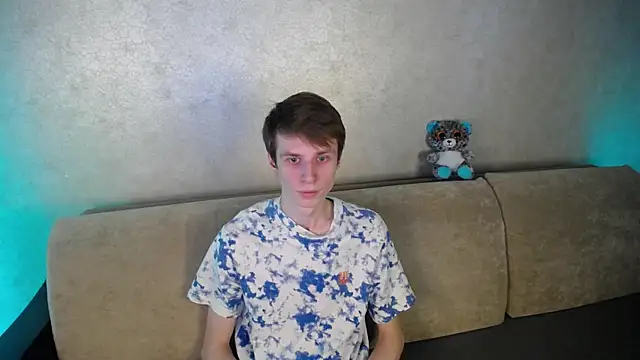 yes cute boy  online show from March 30, 2026, 8:48 am
