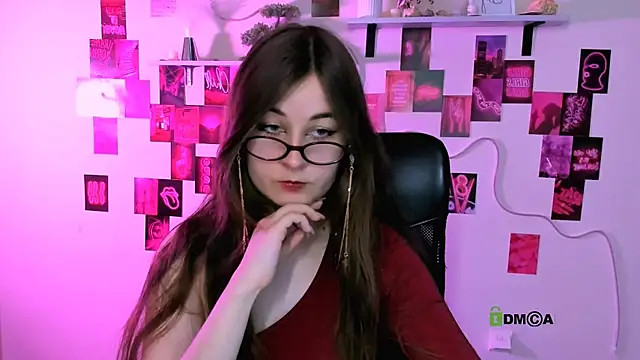 lilith diva online show from April 15, 2026, 7:10 pm