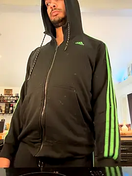 Snapshot of Gipsyboysteve chatting on November 20, 2025, 2:06 pm Gipsyboysteve online show from November 20, 2025, 2:06 pm