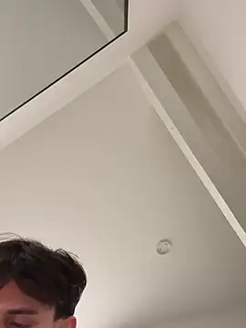 Gipsyboysteve online show from December 3, 2025, 8:07 pm