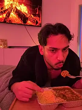 Gipsyboysteve online show from December 21, 2025, 7:32 pm