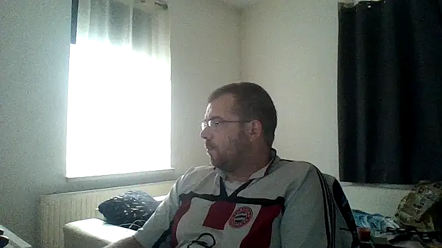 freak858 online show from July 6, 2026, 10:23 am