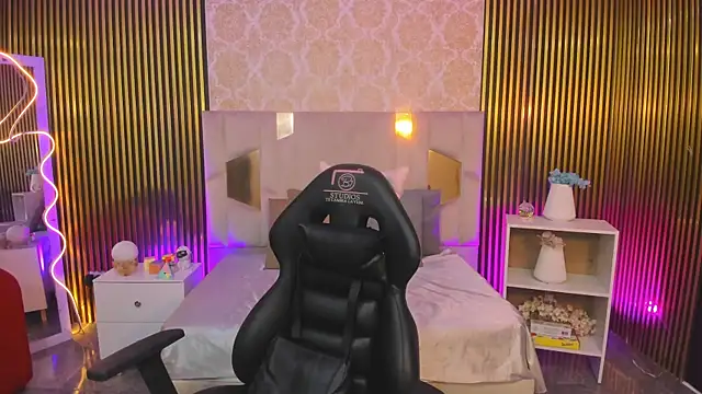 Shinedark tay1 online show from September 11, 2025, 3:28 am