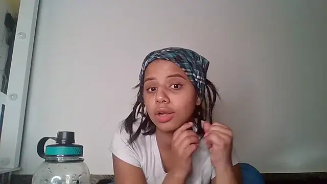 Snapshot of habdiela chatting on October 19, 2025, 7:42 am habdiela online show from October 19, 2025, 7:42 am