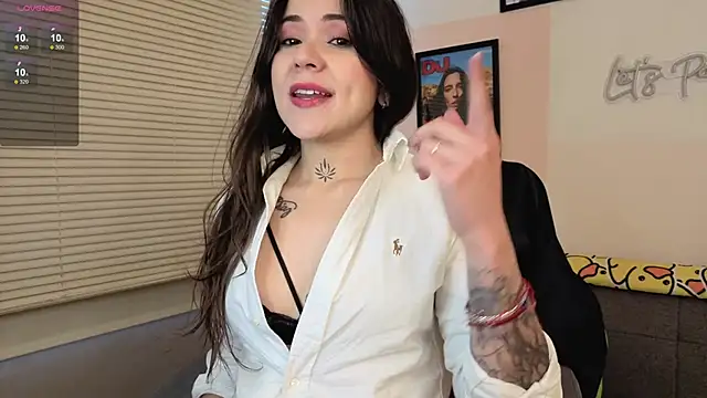 SujannaVarma  online show from November 22, 2025, 6:51 pm