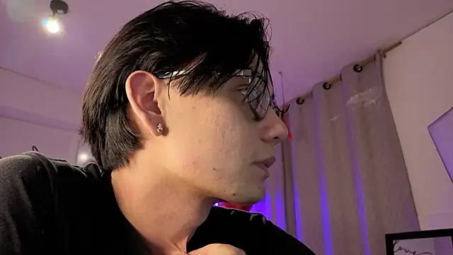 Snapshot of davoxer chatting on February 20, 2026, 3:14 am davoxer online show from February 20, 2026, 3:14 am