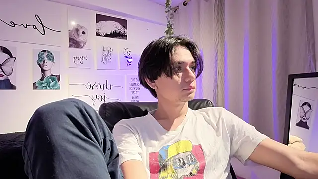 Snapshot of davoxer chatting on February 26, 2026, 3:27 am davoxer online show from February 26, 2026, 3:27 am