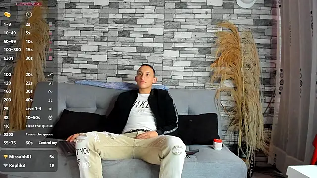 Masterblue hot online show from November 10, 2025, 7:24 pm