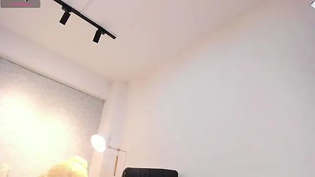 lily cash1 online show from January 15, 2026, 1:59 pm