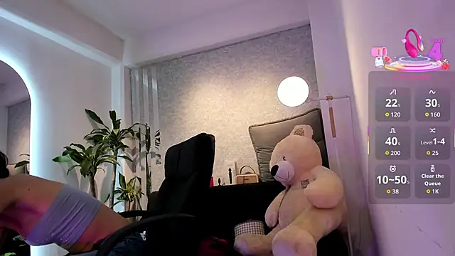 lily cash1 online show from February 16, 2026, 12:56 pm