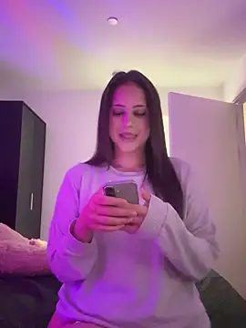 Snapshot of laylabliss chatting on November 14, 2025, 12:31 am laylabliss online show from November 14, 2025, 12:31 am