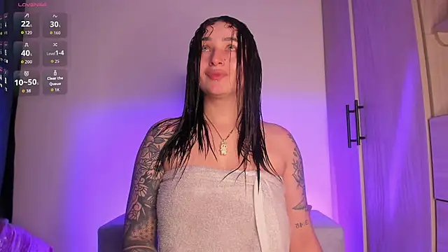 scarlett Collinss online show from December 5, 2025, 5:16 am