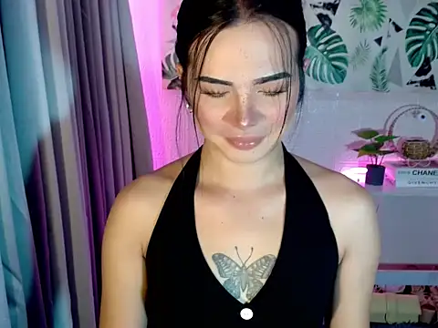 Snapshot of _SexyButterfly chatting on October 10, 2025, 10:25 am  SexyButterfly online show from October 10, 2025, 10:25 am