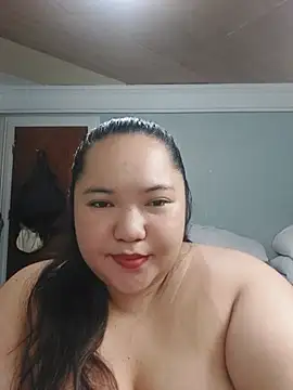 LianaCruzado online show from May 30, 2026, 2:25 pm