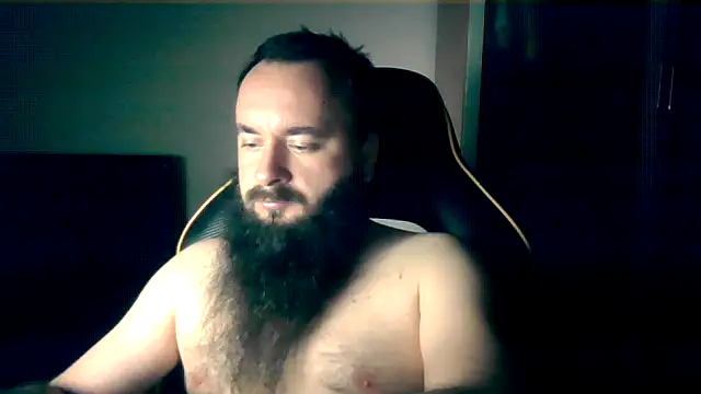 Snapshot of LondonMan1988 chatting on February 18, 2026, 5:09 pm LondonMan1988 online show from February 18, 2026, 5:09 pm