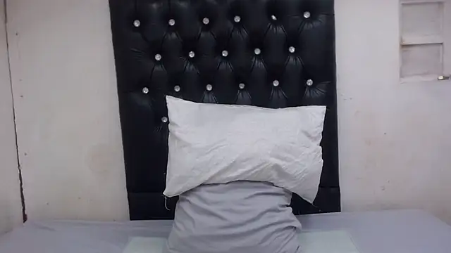 GlowGoddessxx online show from March 24, 2026, 5:12 am