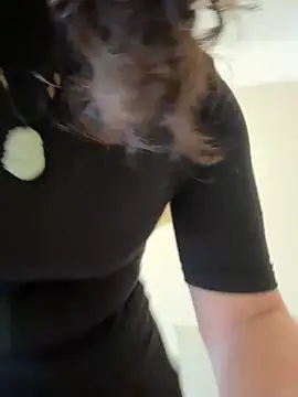 anna yngs online show from March 3, 2026, 7:25 am