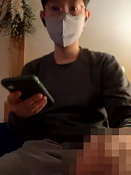 tom19899q online show from November 13, 2025, 4:17 pm