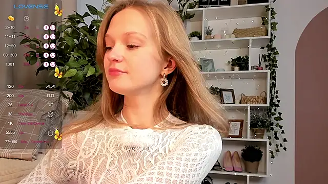 Kara smalltits online show from October 9, 2025, 12:03 pm