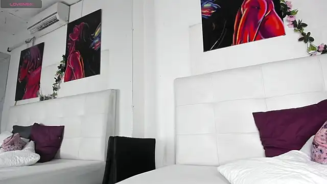 Snapshot of luna78hard chatting on November 6, 2025, 3:07 am luna78hard online show from November 6, 2025, 3:07 am