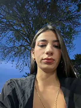 -juicy  online show from March 10, 2026, 11:21 pm