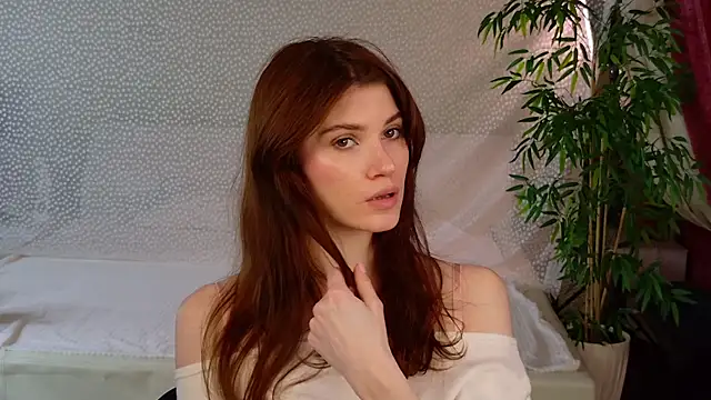 Angell Wild online show from October 21, 2025, 1:34 pm