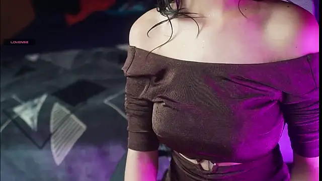 Snapshot of NidhiChandra chatting on September 10, 2025, 11:43 am NidhiChandra online show from September 10, 2025, 11:43 am