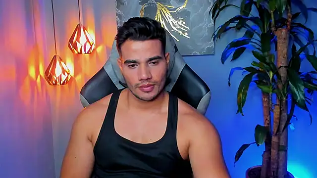 AndresR3 online show from November 18, 2025, 11:59 pm