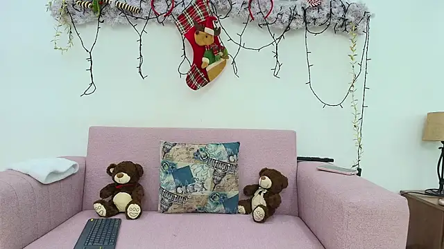 Sabrina Andrew online show from December 22, 2025, 11:18 am