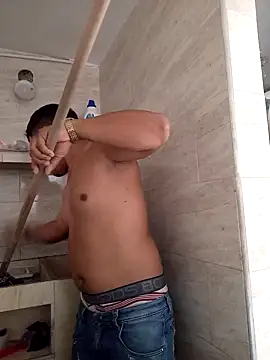 Snapshot of andrewcaxo chatting on September 18, 2025, 4:31 pm andrewcaxo online show from September 18, 2025, 4:31 pm