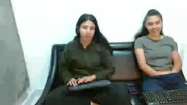 Cristalll 0925 online show from October 21, 2025, 11:27 pm