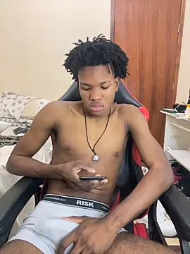 eunegrao online show from October 6, 2025, 2:42 am