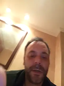 manchego85 online show from April 15, 2026, 11:38 pm